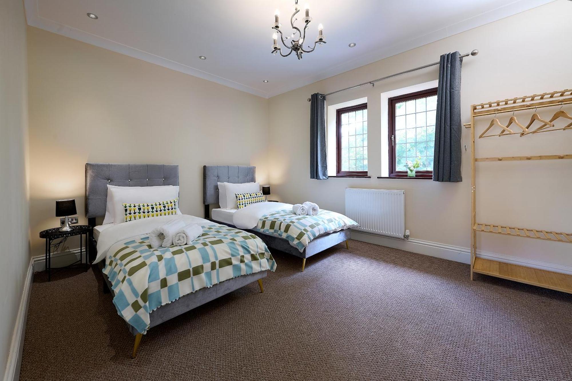 Spacious Home For Large Families And Contractors Wolverhampton Exteriér fotografie