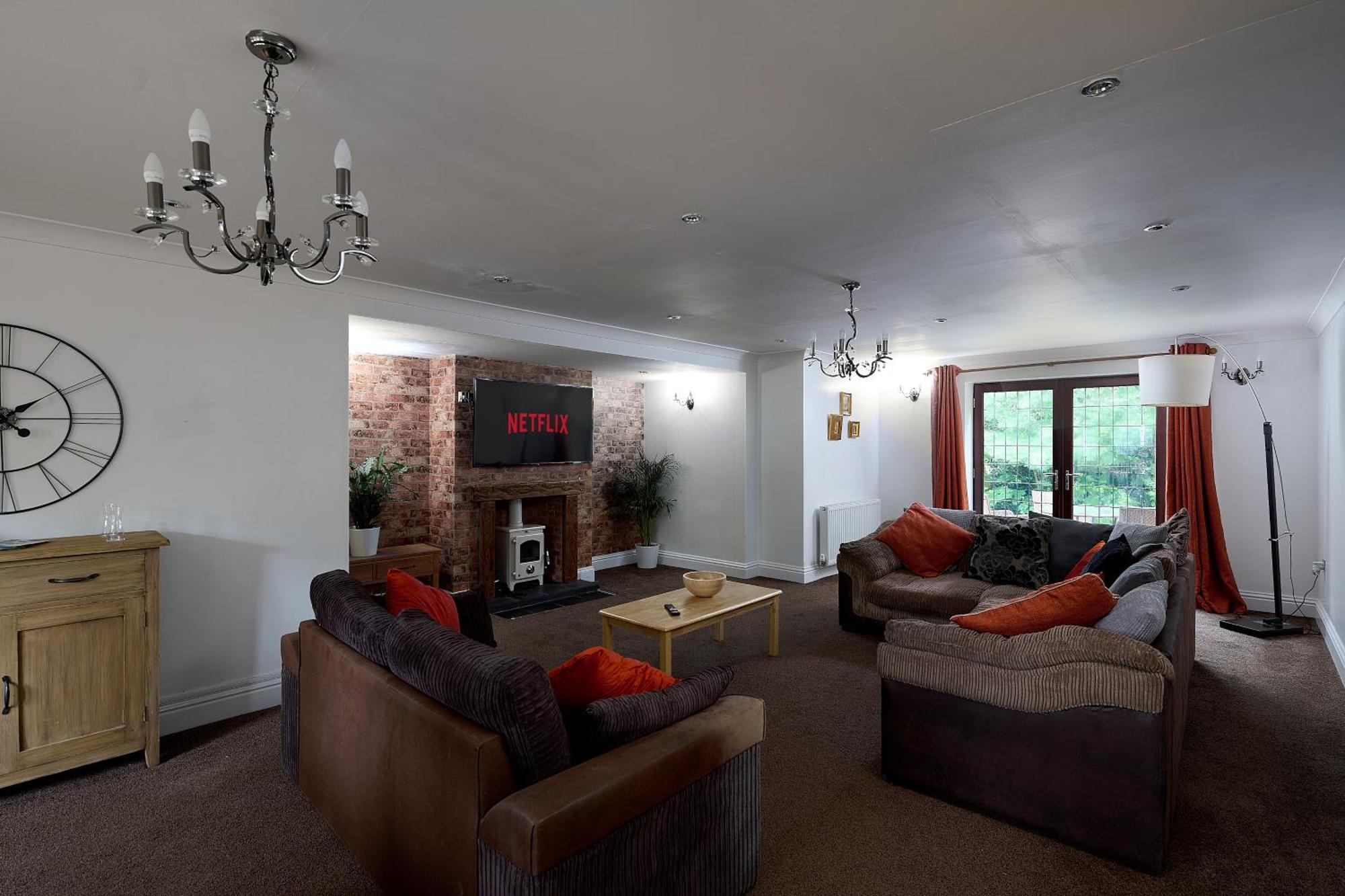 Spacious Home For Large Families And Contractors Wolverhampton Exteriér fotografie